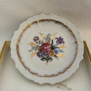 VTG! Made in Germany ~Beautiful Bavarian 3D/ 3 Footed Gold Painted Plate ~ 7.5"